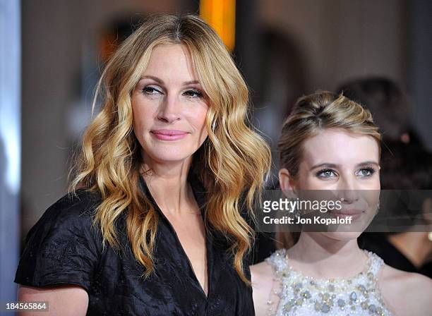 Actress Julia Roberts and niece actress Emma Roberts arrive to the Los Angeles Premiere "Valentine's Day" at Grauman's Chinese Theatre on February 8,...