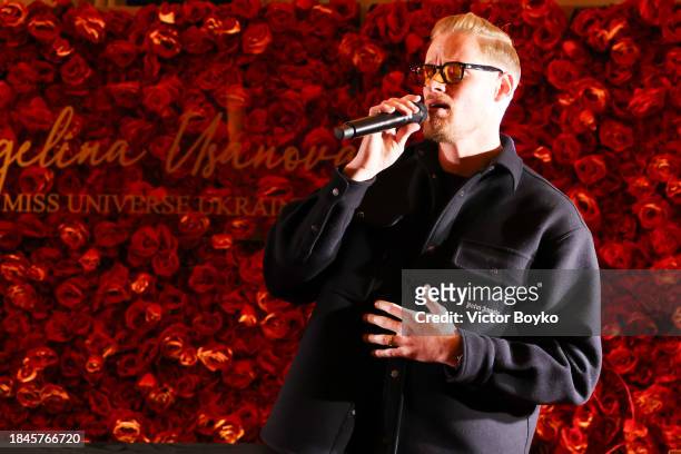 Terrence James performs at the charity event hosted by Miss Universe Ukraine 2023 Angelina Usanova on December 10, 2023 in Nice, France.