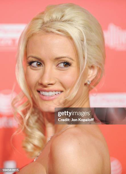 Actress Holly Madison arrives at Us Weekly's "Hot Hollywood Style" Issue Launch Party at MyHouse on April 22, 2009 in Hollywood, California.