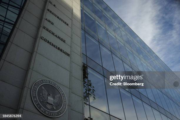 The US Securities and Exchange Commission headquarters in Washington, DC, US, on Wednesday, Dec 2023. Hedge funds and brokerages have new...