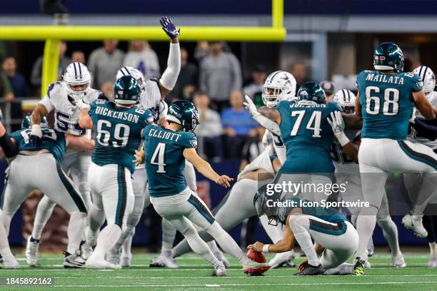 Philadelphia Eagles place kicker Jake Elliott attempts to kick a field goal during the game between the Dallas Cowboys and the Philadelphia Eagles on...