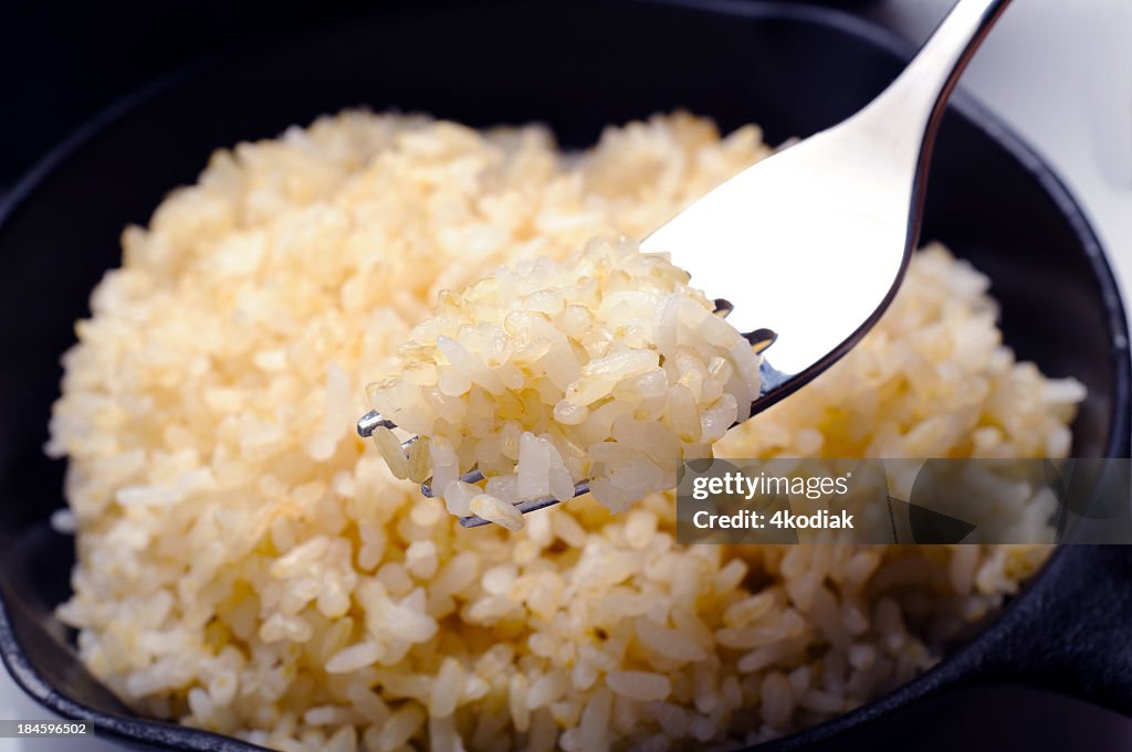 Arroz integral cozido no vapor