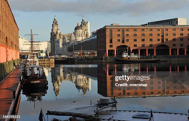 liverpool historic docks - albert dock bildbanksfoton och bilder