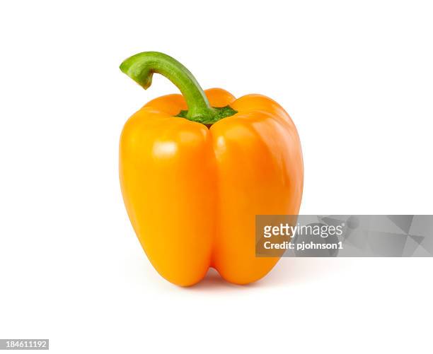 orange bell pepper - oranje paprika stockfoto's en -beelden