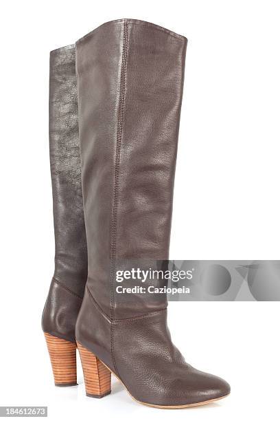 botas de cuero - botas fotografías e imágenes de stock