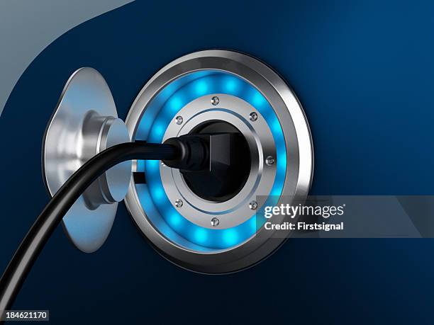 recharge pour voitures électriques - chargeur de batterie photos et images de collection