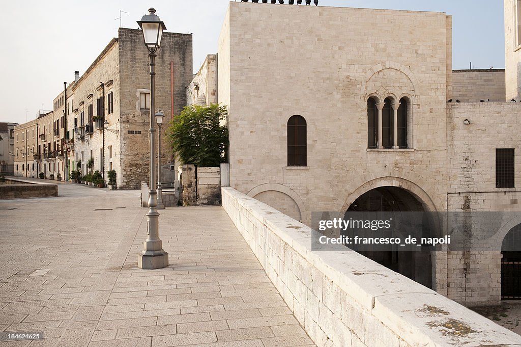 Bari, Houses. The old waterfront wall (La muraglia) - Apulia