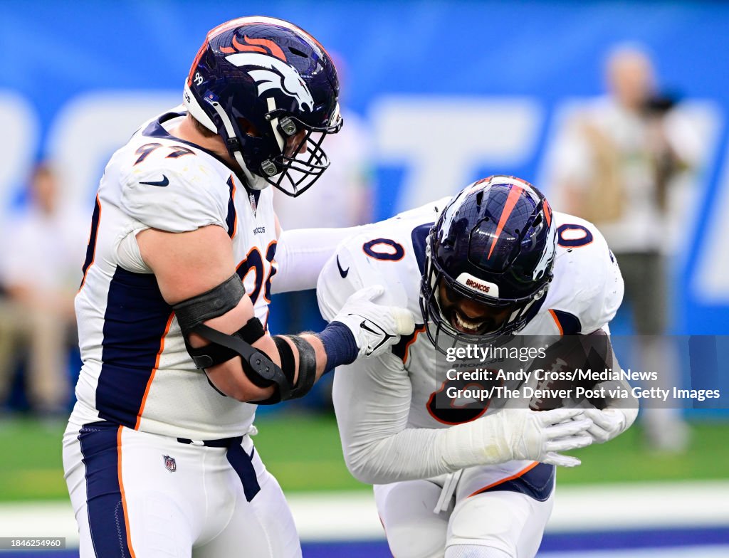 Denver Broncos vs Los Angeles Chargers