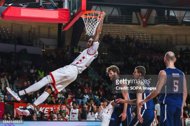 Willie Cauley-Stein of Itelyum Varese dunks during the FIBA Europe Cup 2023/24 Second Round Group N game between Itelyum Varese and ZZ Leiden at...