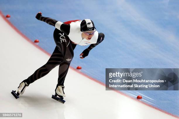 Karolina Bosiek of Poland competes in the 1000m Women race on Day 3 of the ISU World Cup Speed Skating at Arena Lodowa on December 10, 2023 in...