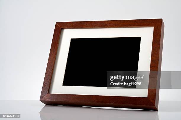 Frame With One Rounded Diagonal 7,688 Diagonal Frame Stock Photos, High-Res Pictures, and Images ...