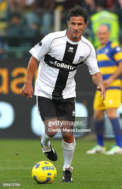Benito Carbone of Stelle Crociate in action during the 100 Years Anniversary match between Stelle Crociate and US Stelle Gialloblu at Stadio Ennio...
