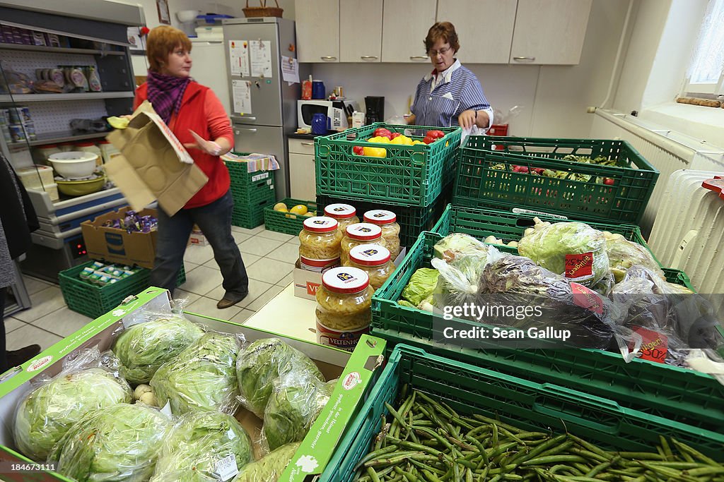 Red Cross Reports Growing Numbers Of Needy Across Europe