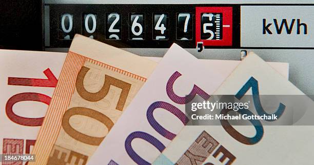 Bank Note Meter 2,750 Bank Meter Stock Photos, High-Res Pictures, and Images - Getty Images