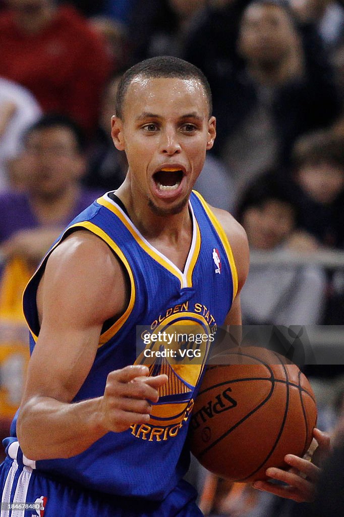 Golden State Warriors v Los Angeles Lakers