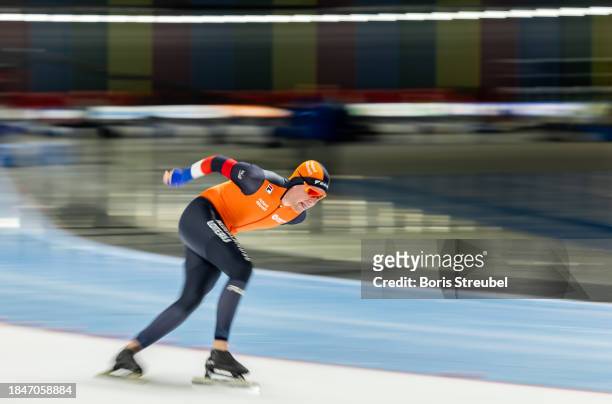 Marwin Talsma of the Netherlands competes in the 5000m Men Division A race during the ISU World Cup Speed Skating at Tomaszow Mazoviecki Ice Arena on...
