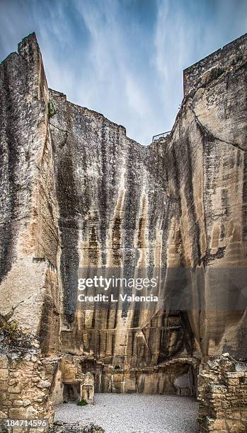 the traces of time - les baux de provence stockfoto's en -beelden