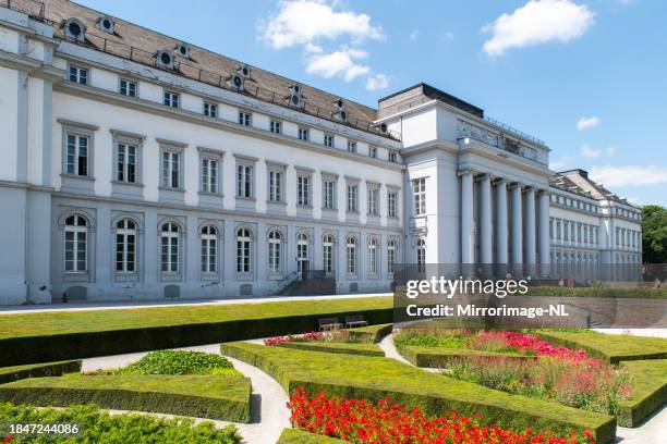 electoral palace and part of the garden in koblenz - koblenz stock pictures, royalty-free photos & images