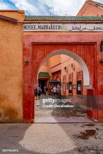 alley view at medina, marrakech museum - musée de marrakech, morocco - maroc school photos et images de collection