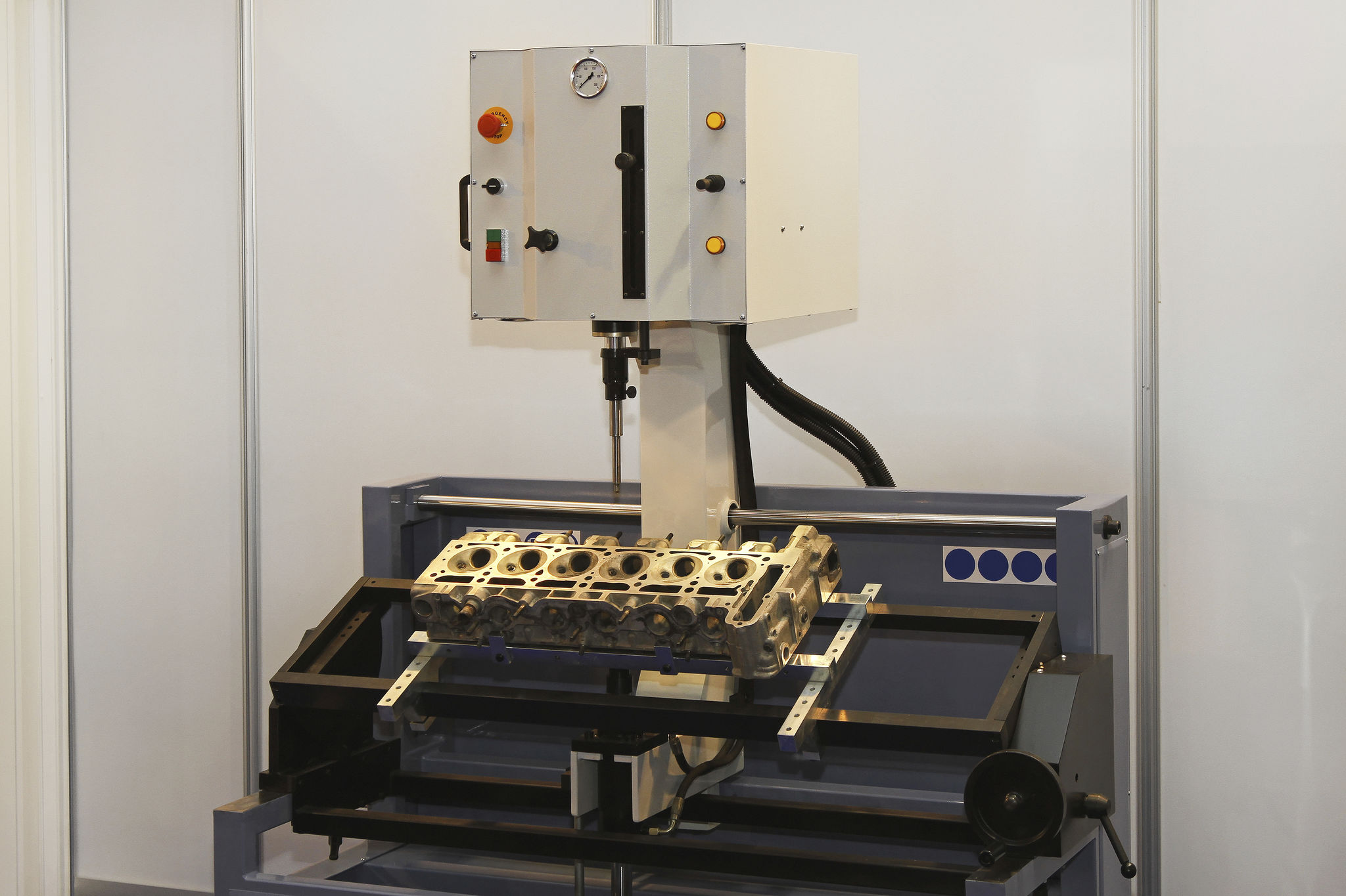 automated honing machine