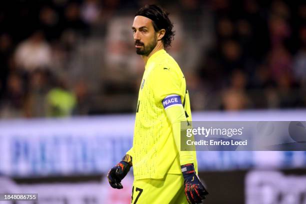 Andrea Consigli of Sassuolo looks on during the Serie A TIM match between Cagliari Calcio and US Sassuolo at Sardegna Arena on December 11, 2023 in...