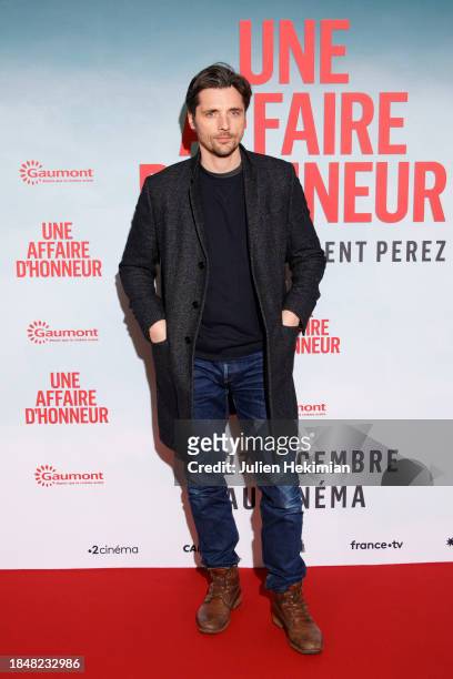Raphaël Personnaz attends the "Une Affaire D'Honneur" Premiere At Cinema UGC Normandie on December 11, 2023 in Paris, France.
