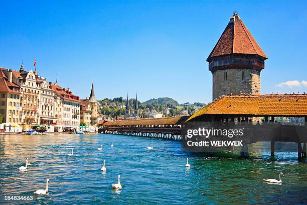 cappella ponte sul fiume reuss, lucerna, in svizzera - luzern foto e immagini stock