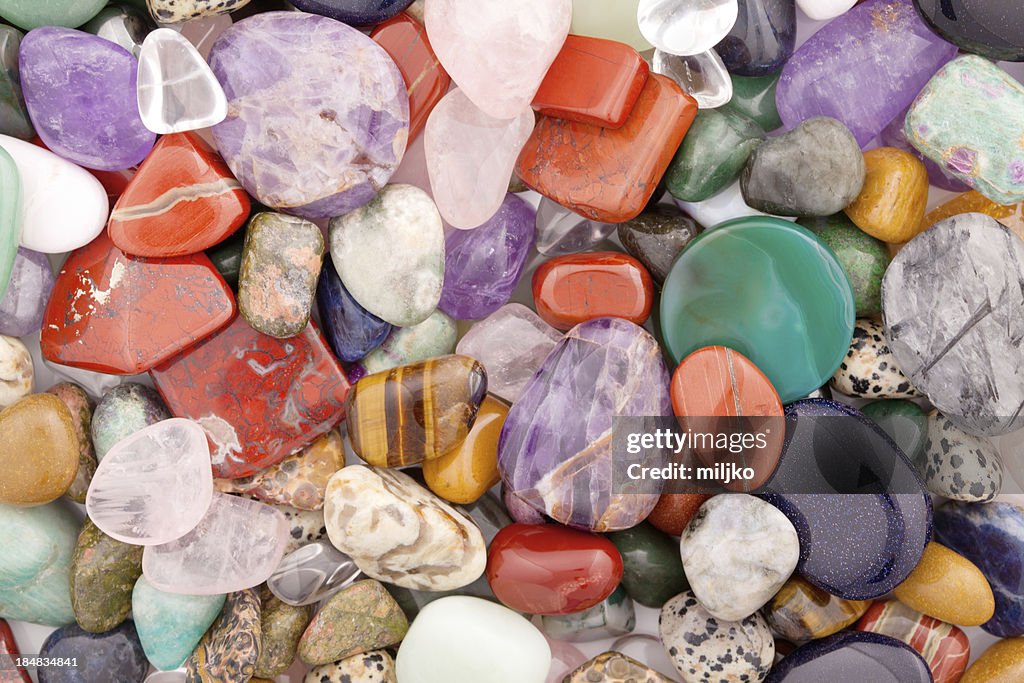 Mineralien und Kristalle-viele unterschiedliche Arten
