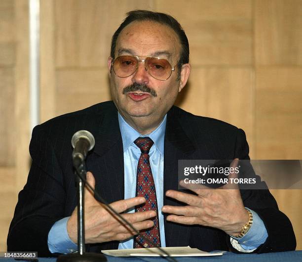 Olympic committee President Mario Vázquez Rana is seen during a press conference in Mexico City 24 November 2002. El presidente de la Asociación de...