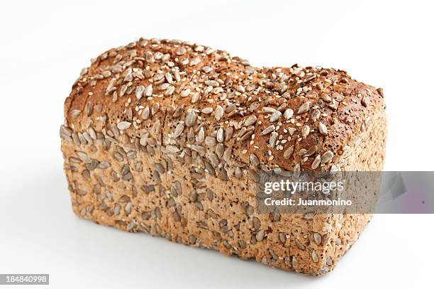 vollkornbrot mit samen - vollkornbrot stock-fotos und bilder