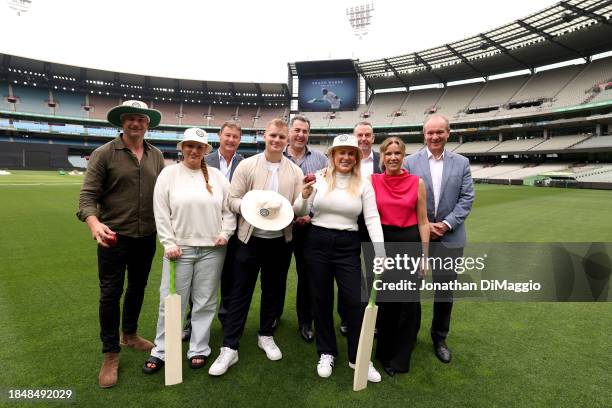 Aaron Hamill, Summer Warne, David Cochran, Jackson Warne, Andrew Neophitou, Brooke Warne, SiSU Health CEO Noel Duncan, Shane Warne Legacy CEO Helen...