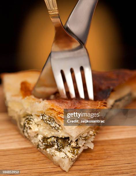 spinach pie - spinach pie stock pictures, royalty-free photos & images