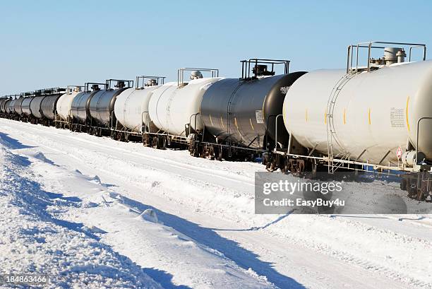 Shell Oil Train 382 Oil Tanker Train Stock Photos, High-Res Pictures, and Images ...