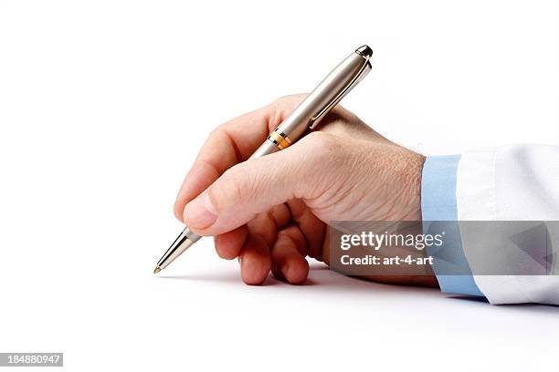 bolígrafo en el médico de la mano sobre fondo blanco - autograph fotografías e imágenes de stock