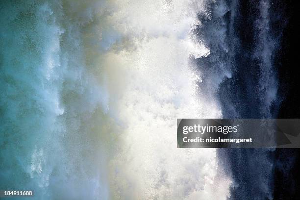 cascade; cataratas de victoria - cultura de zambia fotografías e imágenes de stock