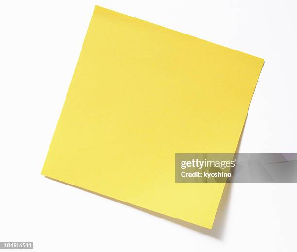 isolated shot of blank yellow sticky note on white background - clipping path stockfoto's en -beelden