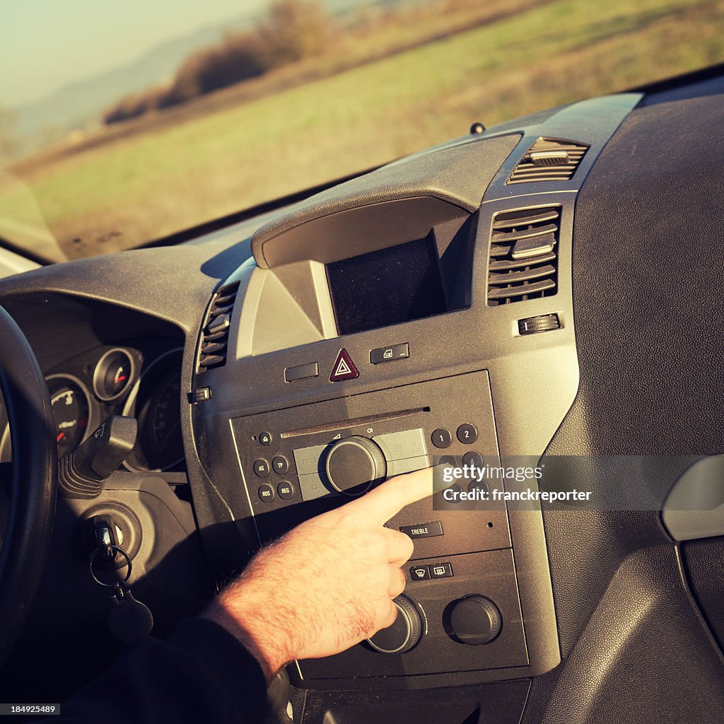 Ändern Sie die radio station auf dem Auto