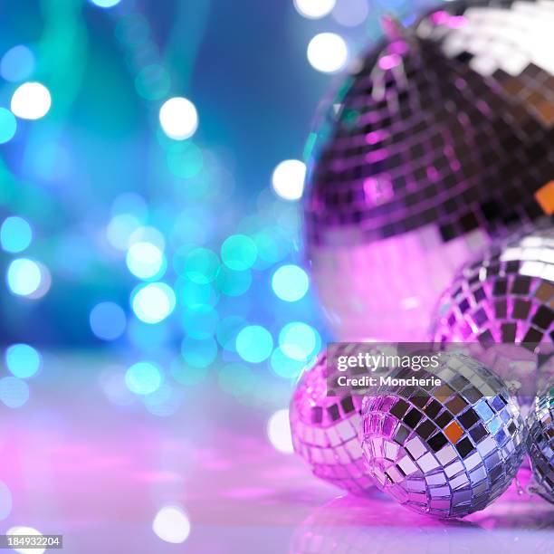 decoração de festa com bola de discoteca - baile de finalistas imagens e fotografias de stock