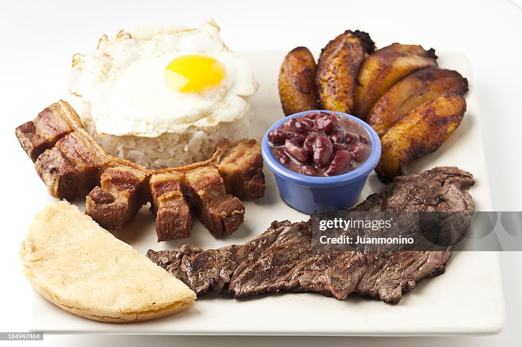 Bandeja Paisa (colombian food)