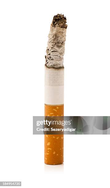 burning cigarette isolated on white background - burning stockfoto's en -beelden