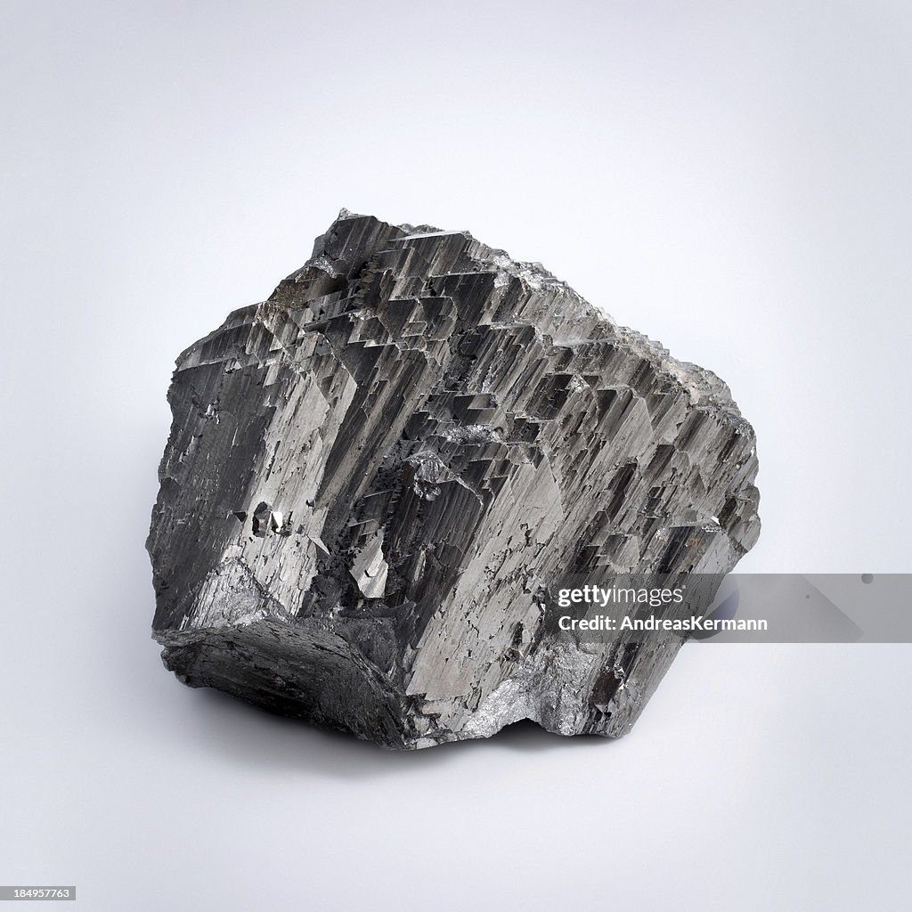 Arsenic sulfide mineral