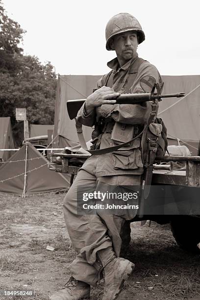 vietnam soldaten. - vietnamkrieg stock-fotos und bilder