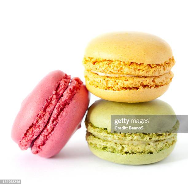 three macaron - macaroons stockfoto's en -beelden