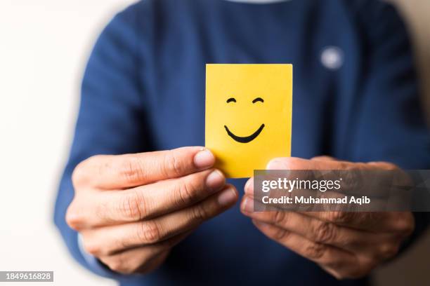 Smiley Face Signs Photos and Premium High Res Pictures - Getty Images