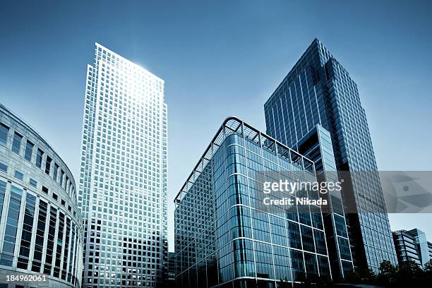 business towers  - wolkenkratzer stock-fotos und bilder