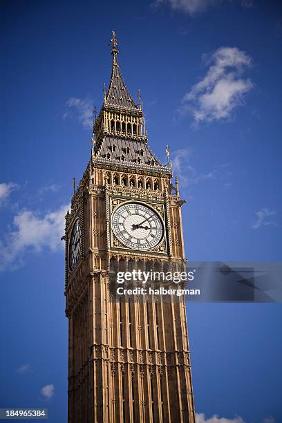 big ben - oficina central de scotland yard fotografías e imágenes de stock