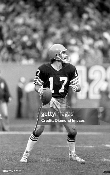 Quarterback Brian Sipe of the Cleveland Browns looks to pass during a game against the San Diego Chargers at Cleveland Municipal Stadium on December...