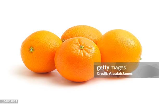 oranges - orange isolated stockfoto's en -beelden