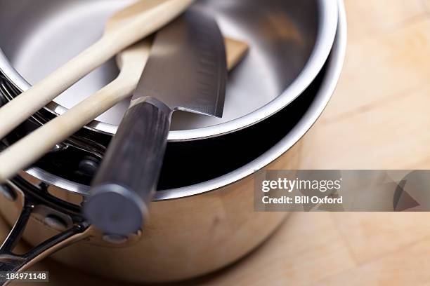 cookware - loja de utensílios de cozinha imagens e fotografias de stock