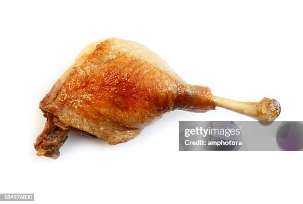 canard rôti jambe - poulet rôti photos et images de collection